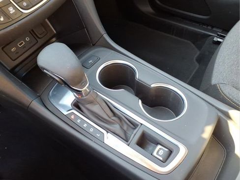 Certified 2024 Chevrolet Equinox LT w/ LPO, Floor Liner Package image 22