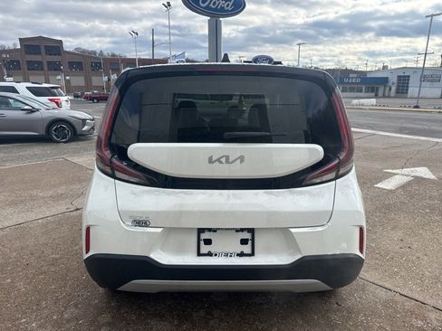 New 2025 Kia Soul LX image 6