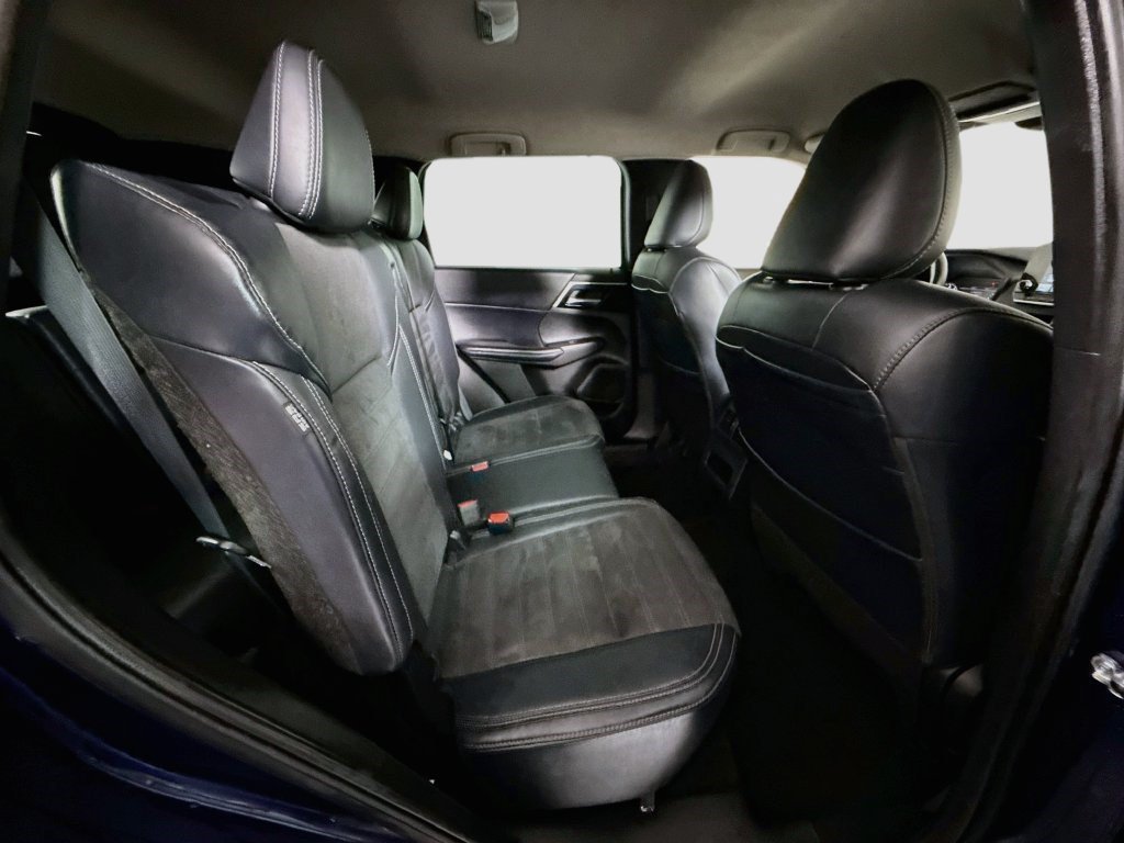 Used 2023 Mitsubishi Outlander SE FWD image 26