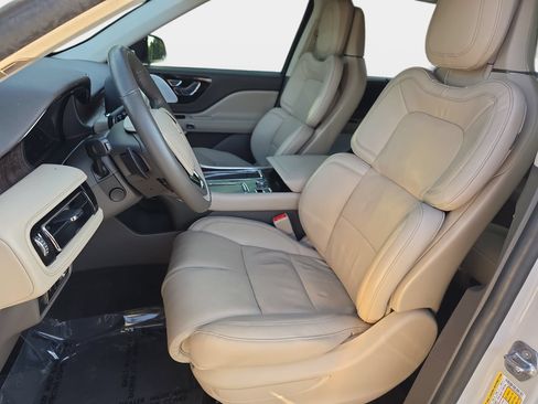 Used 2023 Lincoln Aviator Reserve w/ Equipment Group 201A AWD/4WD image 15