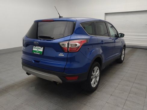 Used 2017 Ford Escape SE FWD image 9