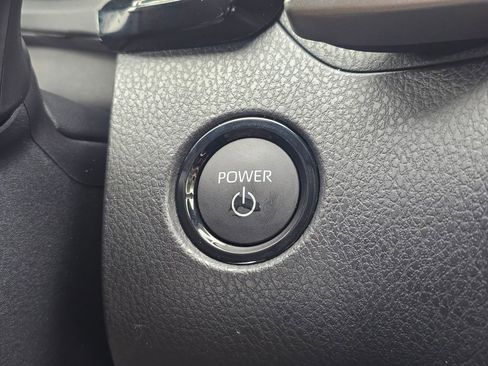 Used 2026 Toyota Camry XLE image 16