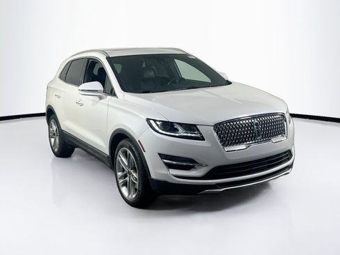 Used 2019 Lincoln MKC Reserve w/ MKC Climate Package AWD/4WD image 3