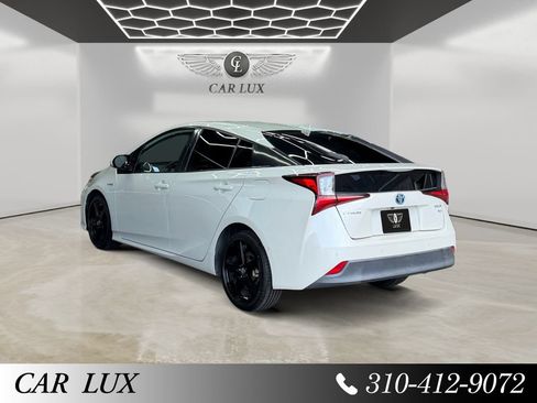 Used 2019 Toyota Prius XLE w/ Carpet Mat Package FWD image 3