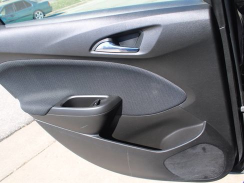 Used 2016 Chevrolet Cruze LT image 10