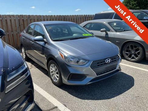 Used 2018 Hyundai Accent SEL FWD image 1