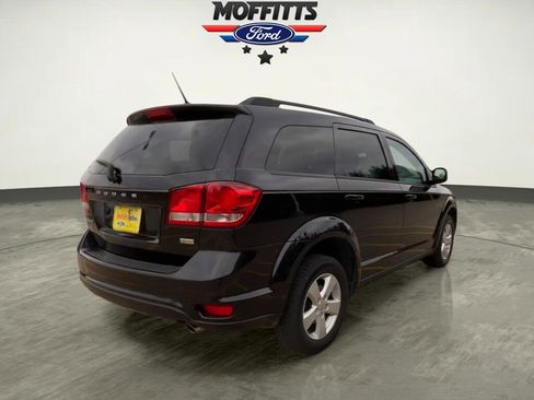Used 2012 Dodge Journey SXT w/ Flexible Seating Group image 5