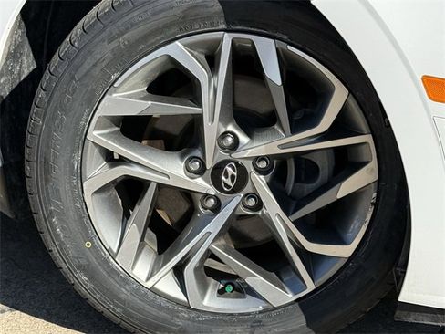 Used 2023 Hyundai Sonata SEL image 7
