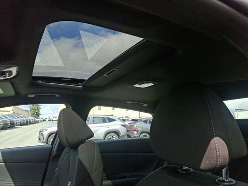 New 2026 Hyundai Elantra SEL Sport Premium image 10