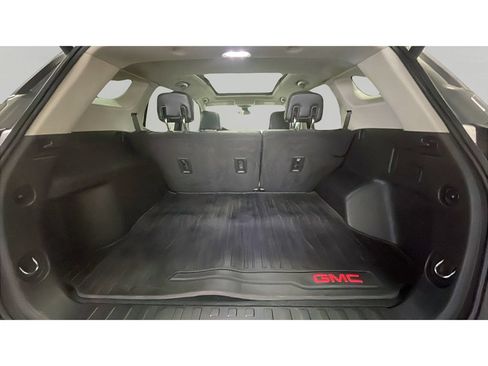 Used 2018 GMC Terrain Denali w/ Comfort Package AWD/4WD image 17
