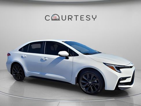 Certified 2026 Toyota Corolla SE image 7