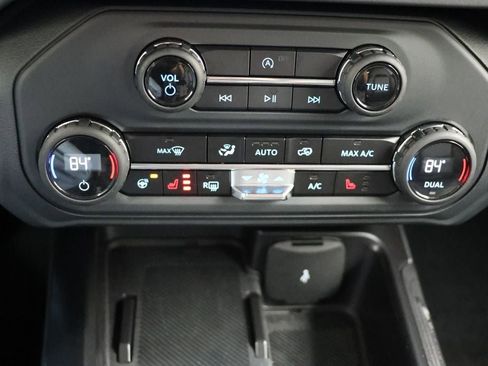 Used 2025 Ford Bronco Outer Banks image 23