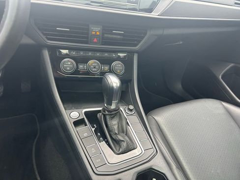 Used 2019 Volkswagen Jetta SE image 53