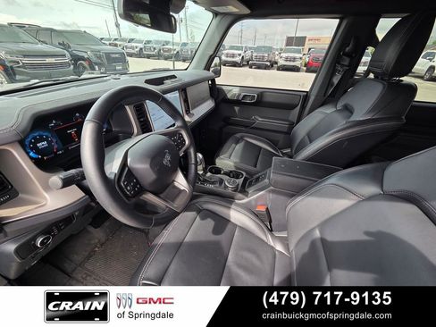 Used 2025 Ford Bronco Outer Banks AWD/4WD image 10