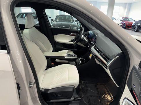 New 2026 BMW X1 xDrive28i w/ Convenience Package image 9