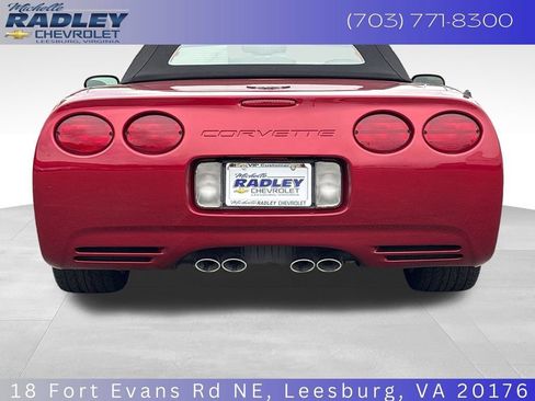 Used 2004 Chevrolet Corvette Convertible w/ Preferred Equipment Group RWD image 4