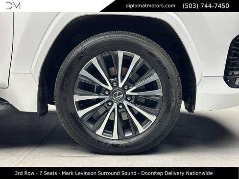 Used 2024 Lexus LX 600 4WD w/ Interior Upgrade Package image 45