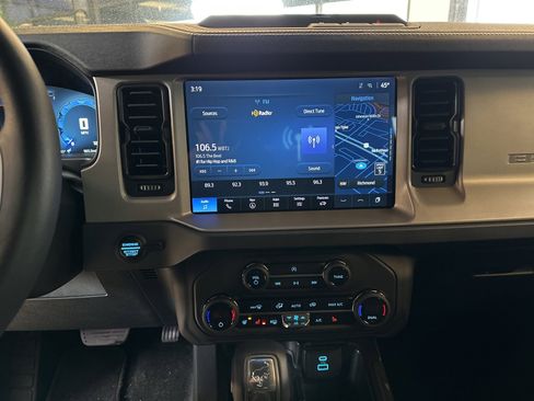 Certified 2025 Ford Bronco Outer Banks image 5