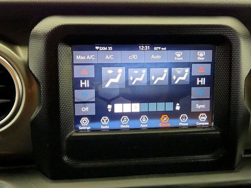 Used 2019 Jeep Wrangler Unlimited Sahara AWD/4WD image 20