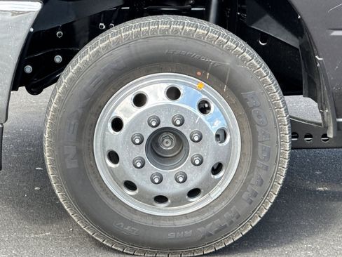 New 2027 RAM 3500 Big Horn AWD/4WD image 24
