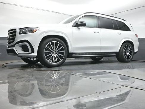 New 2026 Mercedes-Benz GLS 450 4MATIC image 42