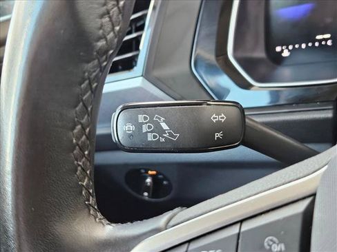 Used 2024 Volkswagen Jetta SE FWD image 24