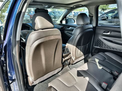 Used 2020 Hyundai Santa Fe SEL w/ Convenience + Premium Package FWD image 17
