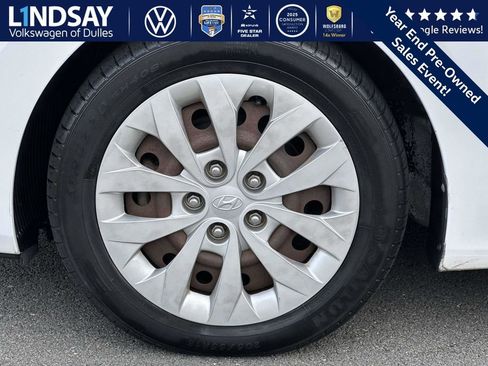 Used 2016 Hyundai Elantra GT image 8