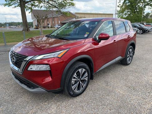 Used 2023 Nissan Rogue SV FWD image 4