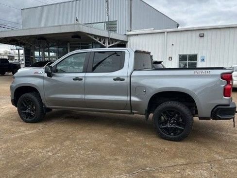 Used 2024 Chevrolet Silverado 1500 Custom Trail Boss w/ LPO, Dark Essentials Package image 8