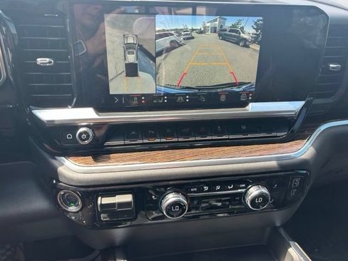 New 2026 GMC Sierra 1500 Elevation w/ Elevation Premium Package AWD/4WD image 32