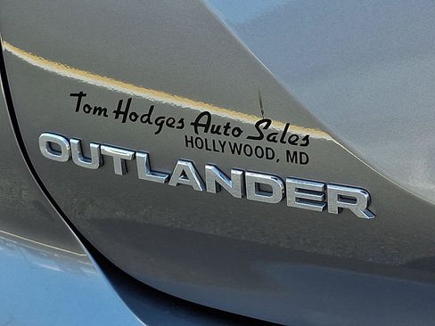 Used 2023 Mitsubishi Outlander SEL AWD/4WD image 32