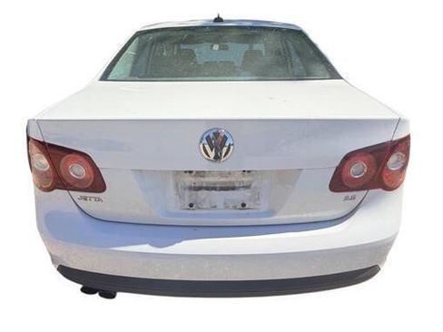 Used 2009 Volkswagen Jetta SE FWD image 4
