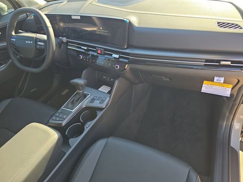 New 2026 Kia Sportage SX image 12