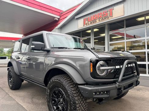 Used 2023 Ford Bronco Wildtrak AWD/4WD image 14