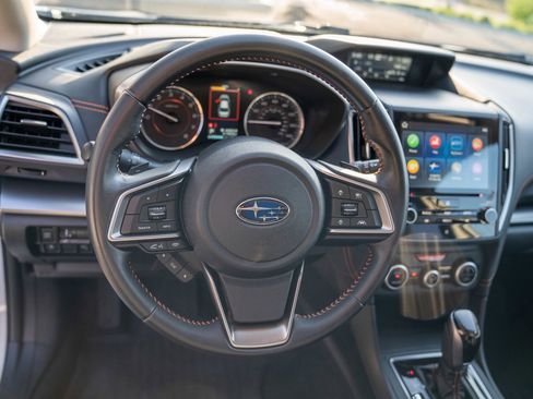 Used 2019 Subaru Crosstrek 2.0i Limited w/ Moonroof Package w/Navigation AWD/4WD image 12