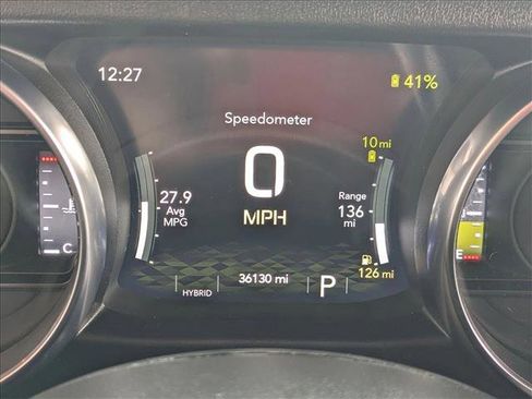 Used 2023 Jeep Wrangler Unlimited Sahara AWD/4WD image 11