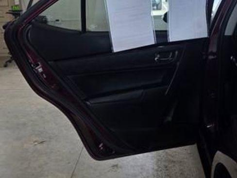 Used 2017 Toyota Corolla image 23