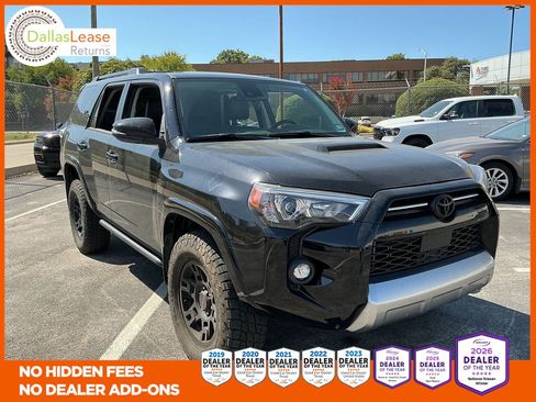 Used 2024 Toyota 4Runner TRD Off-Road Premium w/ Moonroof Package AWD/4WD image 1