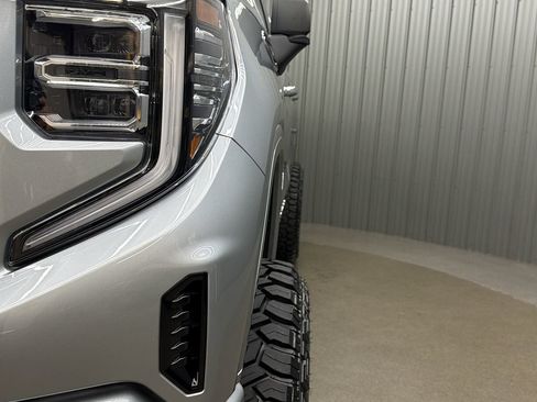 Used 2026 GMC Sierra 1500 Denali Ultimate AWD/4WD image 13