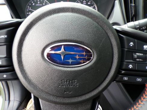 Used 2024 Subaru Crosstrek 2.5i Limited w/ Crosstrek Mirror Package AWD/4WD image 31