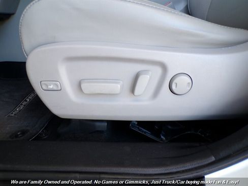 Used 2018 Toyota Highlander Limited FWD image 18