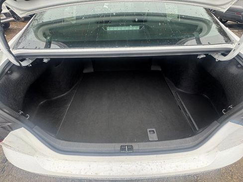 Used 2025 Toyota Camry SE image 27