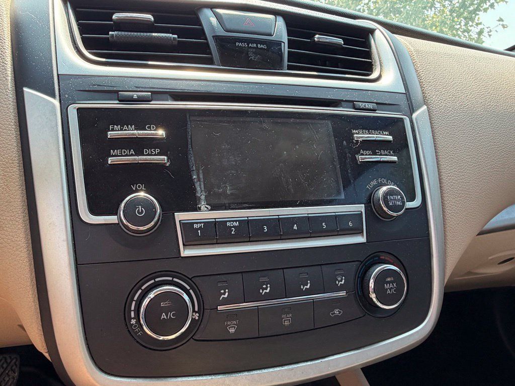 Used 2016 Nissan Altima 2.5 S w/ Power Driver Seat Package FWD image 10