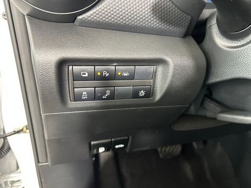 Used 2025 Nissan Kicks Play S FWD image 19