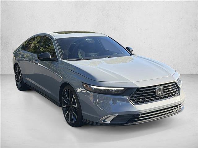 Used 2024 Honda Accord Touring image 3