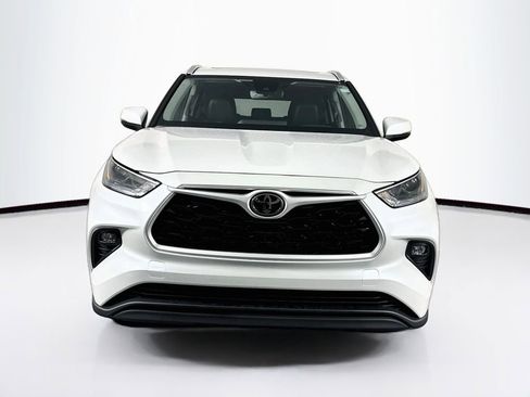 New 2026 Toyota Highlander XLE AWD/4WD image 2