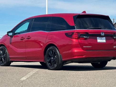 Certified 2024 Honda Odyssey Sport image 5