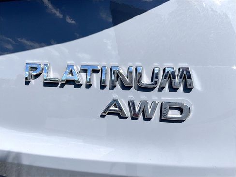 Used 2023 Nissan Rogue Platinum AWD/4WD image 7