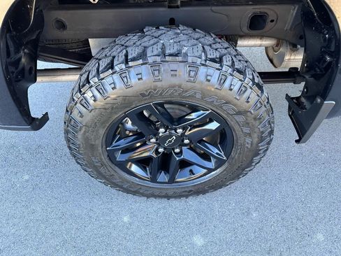 Used 2019 Chevrolet Silverado 1500 LT Trail Boss image 16